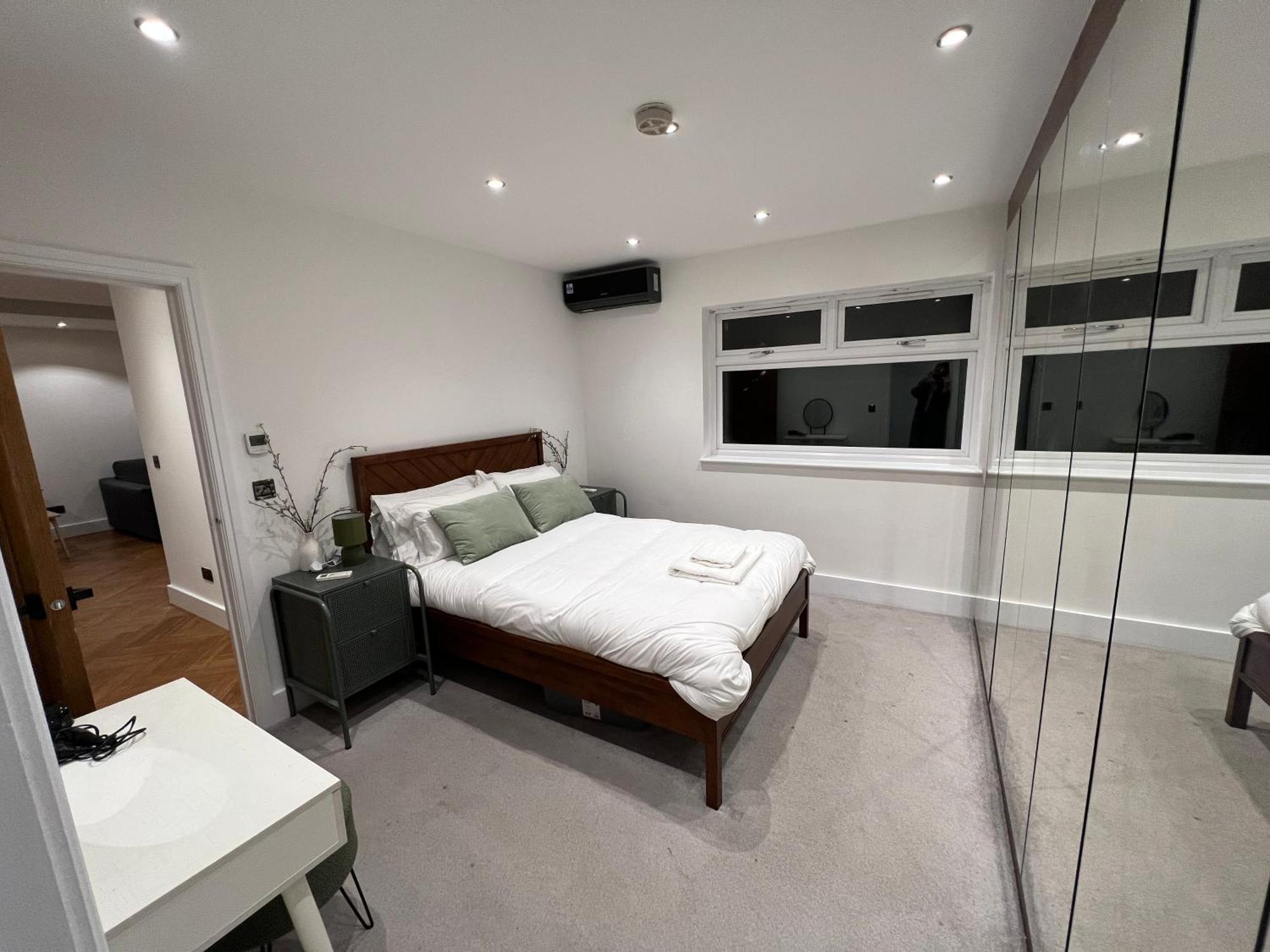 Streatham House - 2 Bedroom - Sleeps 6 - Free Wifi Streatham Vale Exterior photo