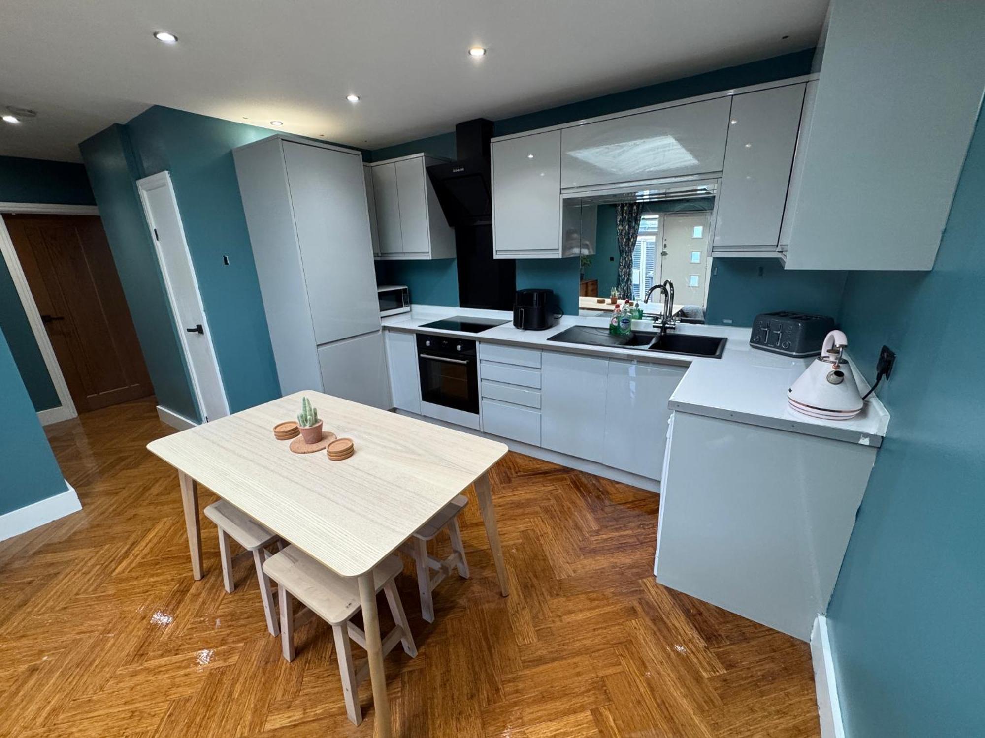 Streatham House - 2 Bedroom - Sleeps 6 - Free Wifi Streatham Vale Exterior photo