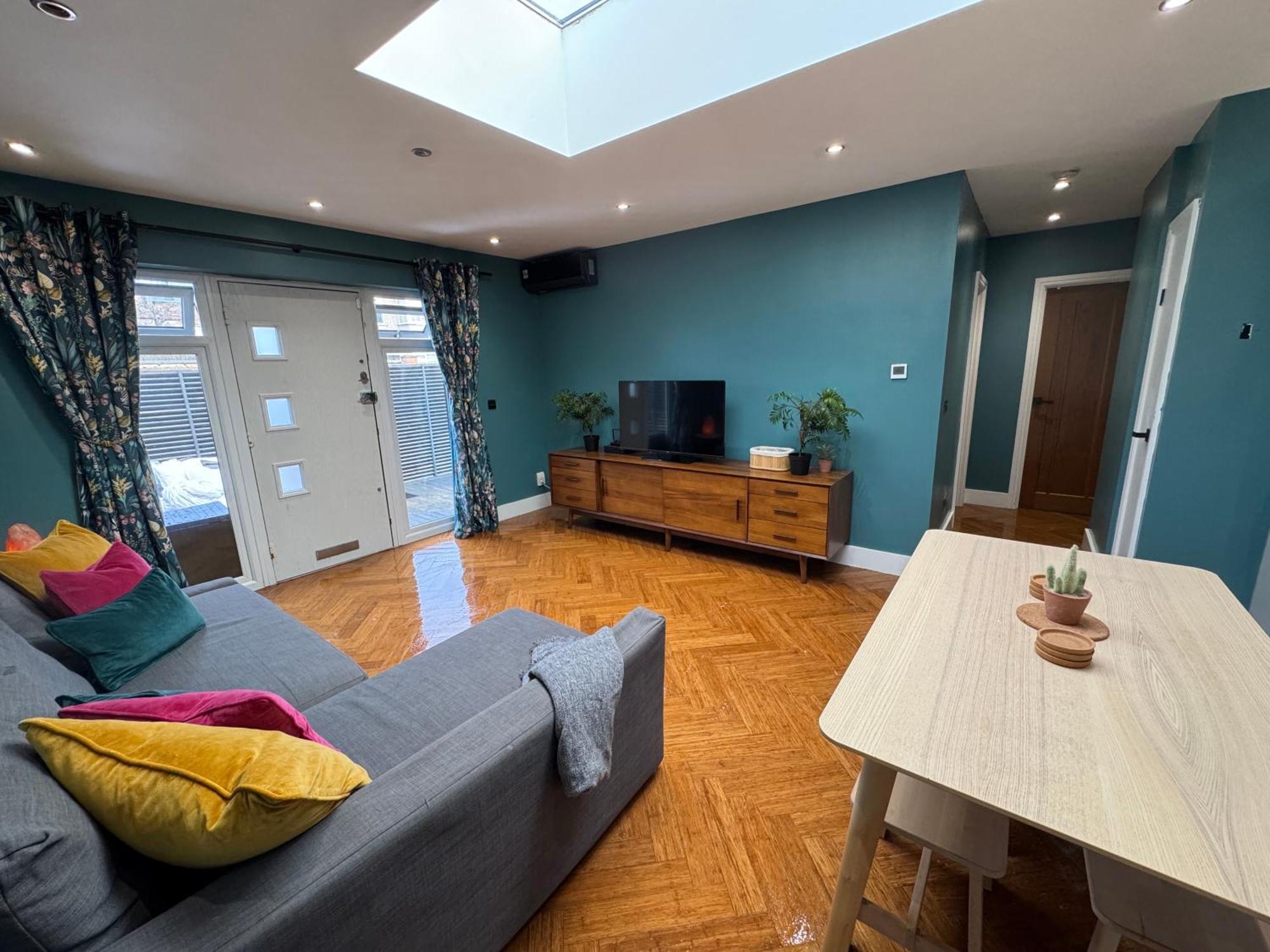 Streatham House - 2 Bedroom - Sleeps 6 - Free Wifi Streatham Vale Exterior photo